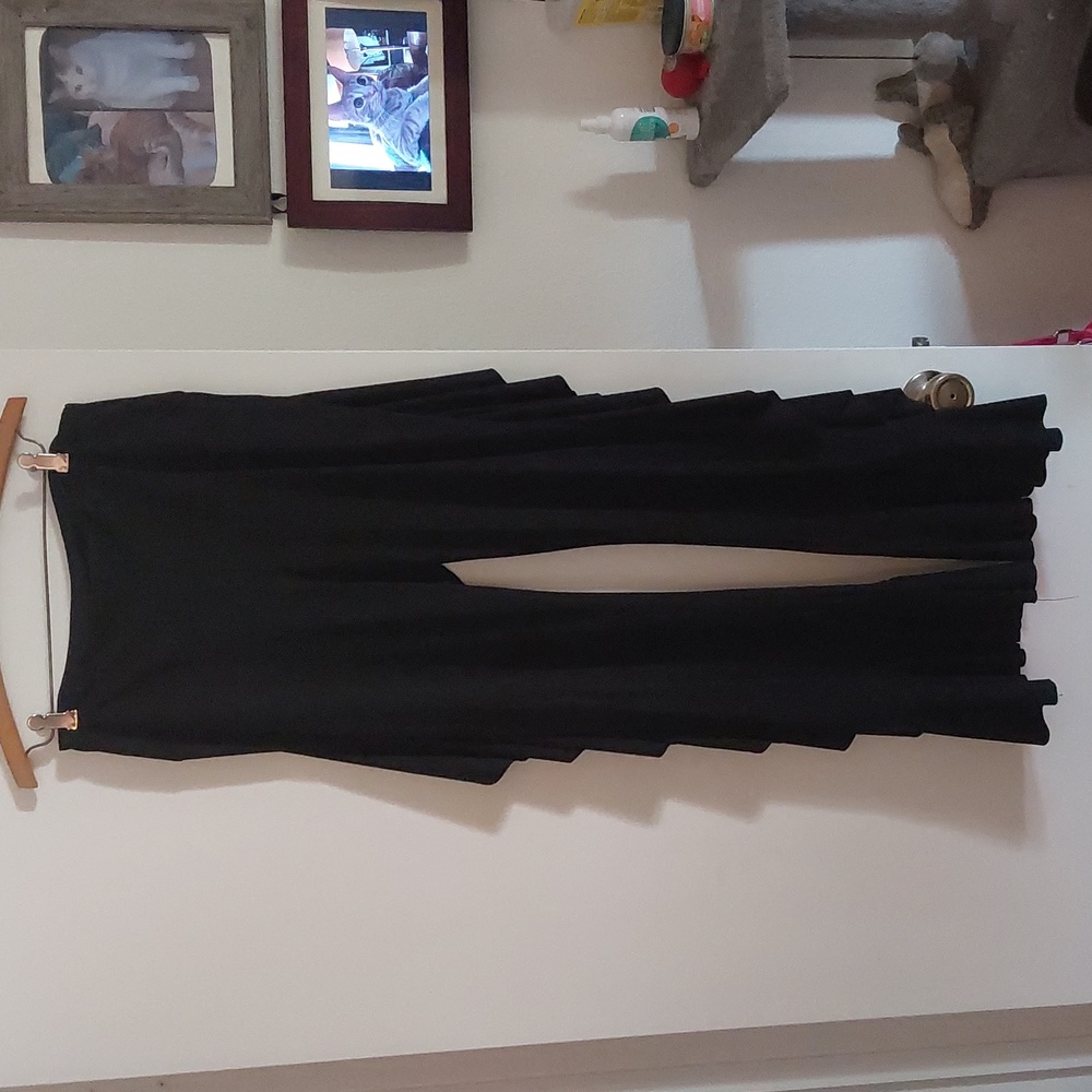 Black Ruffle Edges Pants.